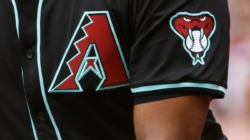 Diamondbacks Sign 8-Year MLB Veteran Hurler: Report