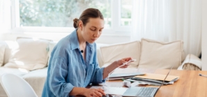 Here’s what it takes to achieve an 800 credit score, according to financial experts