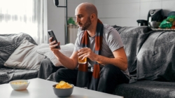 Super Bowl scams target fans using data brokers for fake deals