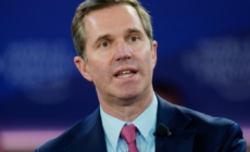 Comparing Andy Beshear, Gavin Newsom as they eye White House