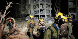 Iranian missile strikes injure 115 in Israel, officials say, puncturing air defenses and shocking the public