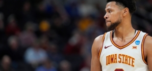 Top NCAA Tournament Team Hit by Devastating First-Round Injury