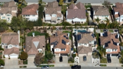 Mortgage rates rise as Iran war fans inflation fears and lifts Treasury yields