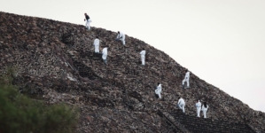 Tourists describe terrifying moments during deadly shooting at Mexico pyramid site