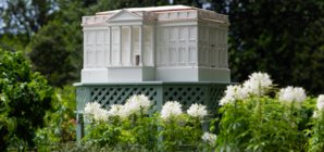 Melania Trump expands White House beehive program with new South Lawn hive