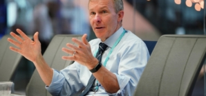 United CEO floated idea of United-American Airlines merger, sources say