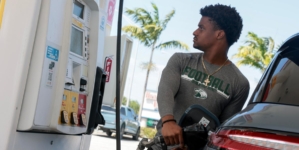 Oil prices plummet after Iran says Strait of Hormuz is “completely open”