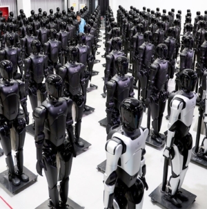 FCC bans foreign humanoid robots, power inverters over spy tech risks