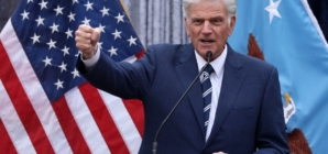 Franklin Graham Attacks ‘Transgenderism,’ Gay Marriage at Rededicate 250