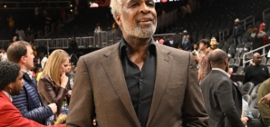 Charles Oakley Says Patrick Ewing ‘Wasn’t a Good Leader’ Like Jalen Brunson