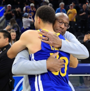 Steph Curry Sends Message to Mike Brown After Knicks Championship
