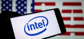 Intel shares leap after Trump says it’s working with Apple to make chips in the U.S.