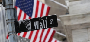 Tech stocks tumble for a second day. Here’s what is behind the selloff.