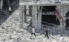 Israel says no Lebanon withdrawal, Iran says funds expected before final talks
