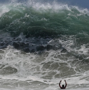California high surf and coastal flooding risk continues until Wednesday