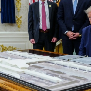 Trump announces plans for sprawling Dulles Airport makeover