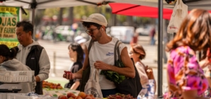 U.S. economy slowed in second quarter, but consumers continue to spend