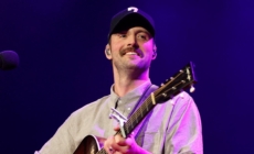 Ruston Kelly admits to fentanyl dependency after golf cart accident
