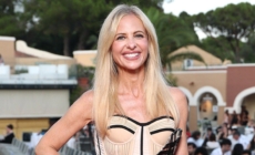 Sarah Michelle Gellar enjoys Euro summer in South of France in bikini
