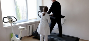 Soft exosuit with artificial muscles cuts walking energy use by 14%