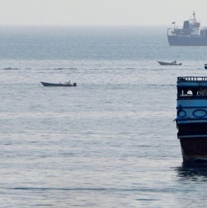 Iran says deal on Strait of Hormuz is close but will not open the waterway by itself
