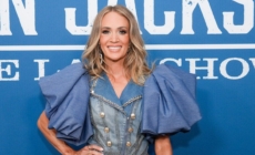 Carrie Underwood returns for 14th season as SNF opening anthem star