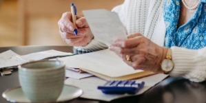 How to handle healthcare expenses after retiring