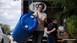 Hundreds of thousands of people in Puerto Rico wake up with no running water as rationing begins: “It’s brutal”