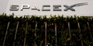 Why SpaceX stock is falling despite strong revenue growth