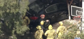 Children hurt after vehicle slams into Glendale preschool